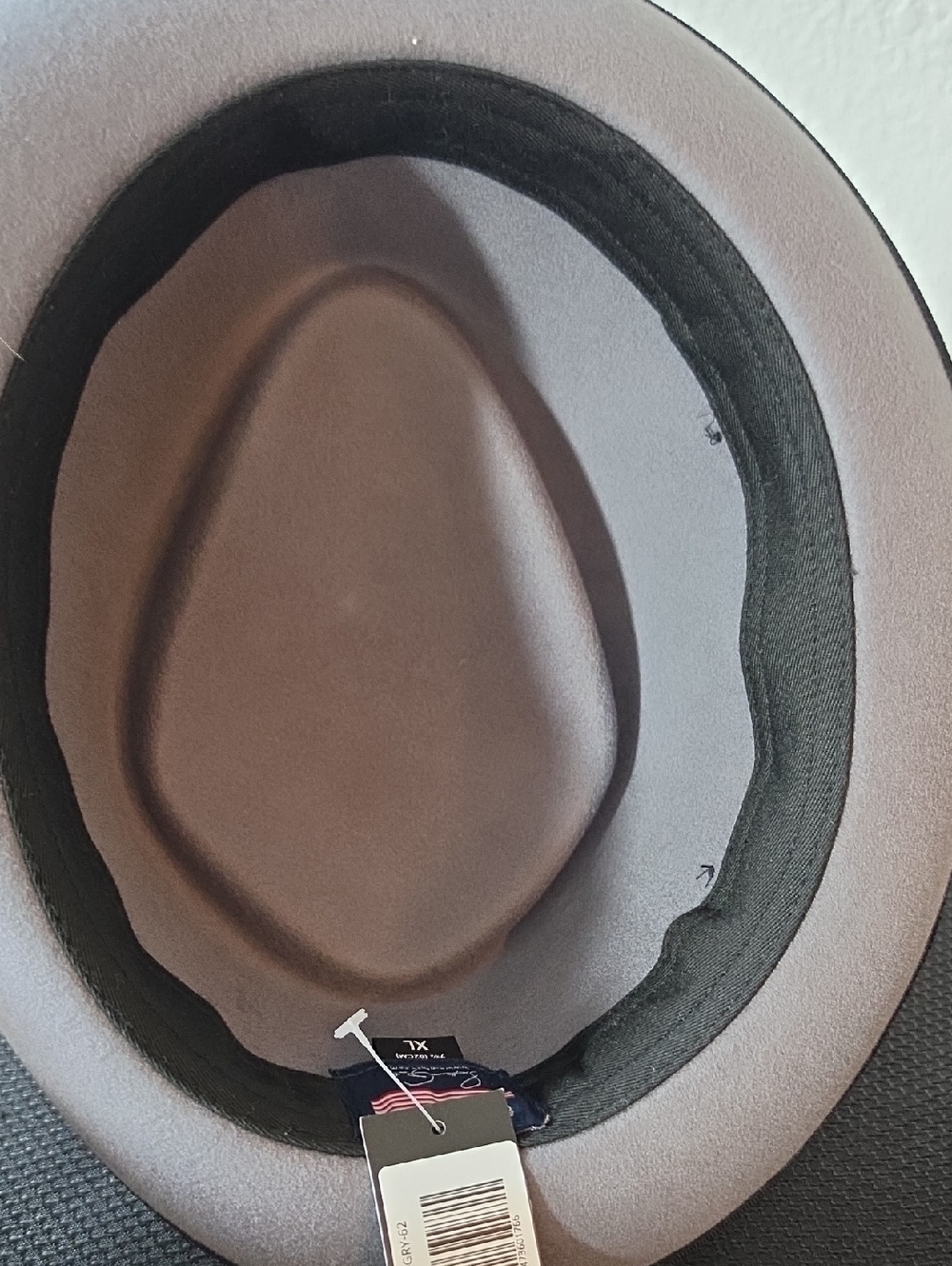 Sean John Light Gray Felt Fedora with Black Sweatband